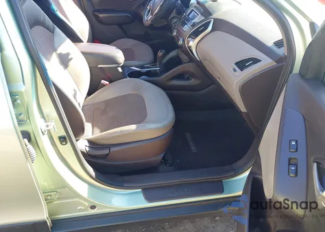 2012 Hyundai Tucson Gls z USA, uszkodzony, nr VIN KM8JUCACXCU428878